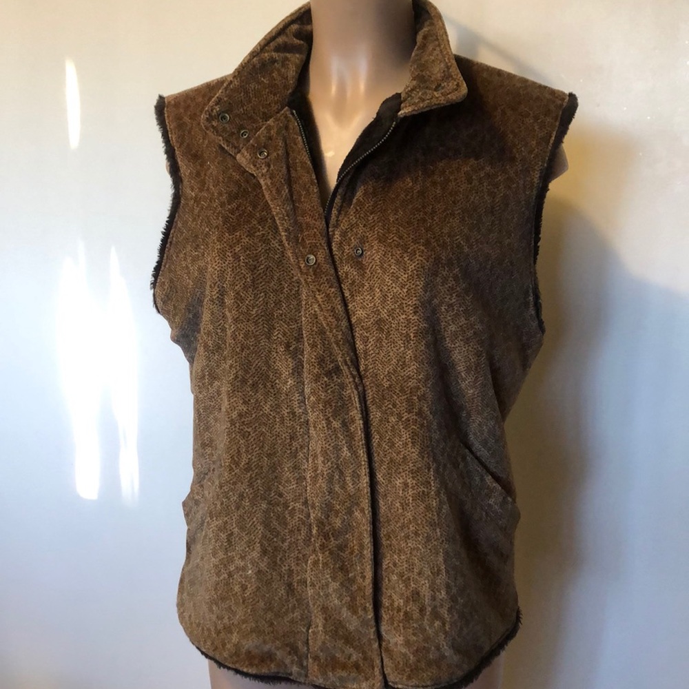 Super Cute JONES NEW YORK. Brown Velvet  M VEST